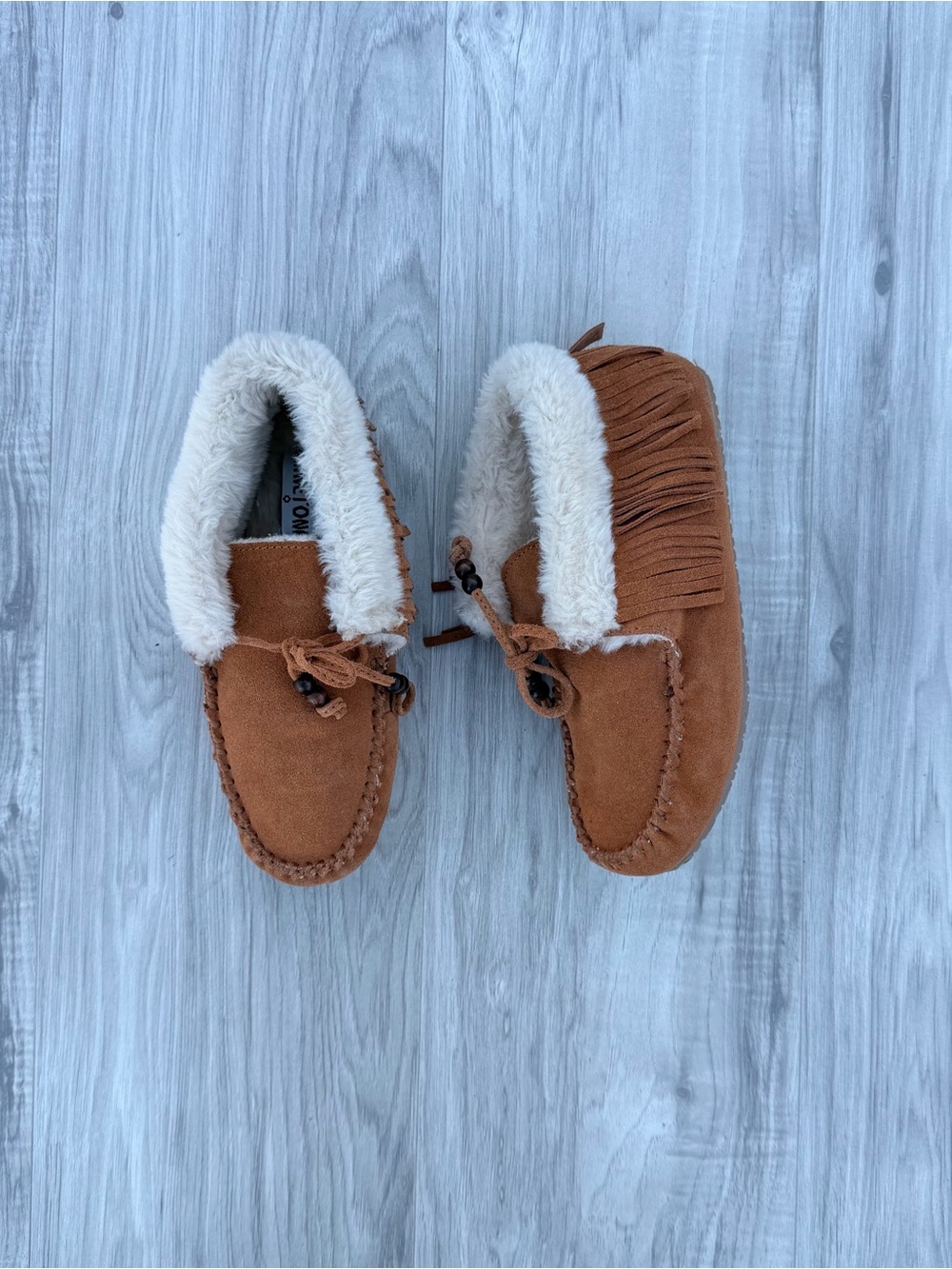 Minnetonka suede moccasin slippers - Women’s